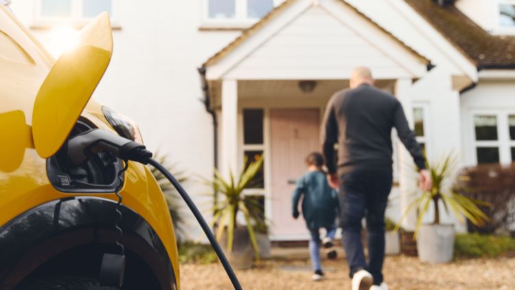 https://www.handymanconnection.net/calgary/wp-content/uploads/sites/14/2025/01/Banner_-EV-Charger-Installation-Services.jpg