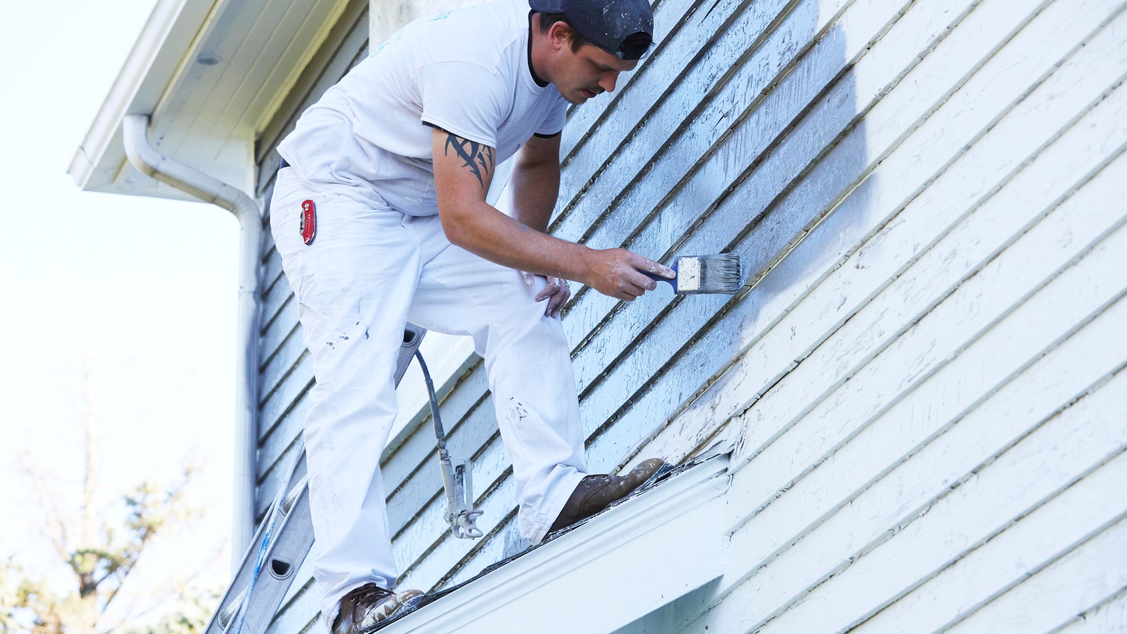 https://www.handymanconnection.net/carmel-in/wp-content/uploads/sites/16/2022/08/exterior-painting.jpg