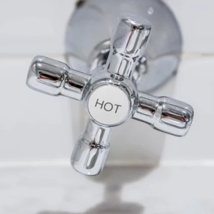 https://www.handymanconnection.net/etobicoke/wp-content/uploads/sites/50/2021/08/Common-Reasons-Why-You-Dont-Have-Hot-Water.jpg