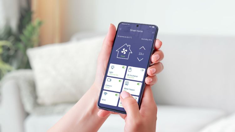 https://www.handymanconnection.net/halton/wp-content/uploads/sites/89/2025/01/Set-Up-A-Smart-Home.jpg