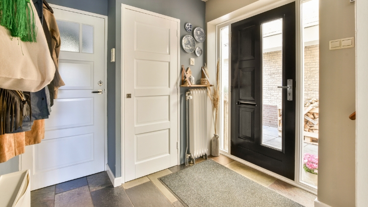 https://www.handymanconnection.net/halton/wp-content/uploads/sites/89/2025/12/Natural-Stone-Entryway-Tile-Setting-and-Thresholds.jpg