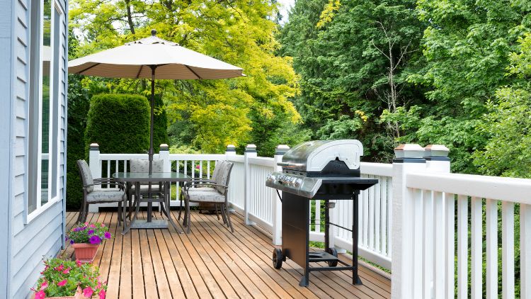 https://www.handymanconnection.net/kelowna/wp-content/uploads/sites/24/2025/02/Why-You-Should-Paint-Your-Deck-This-Spring.jpg