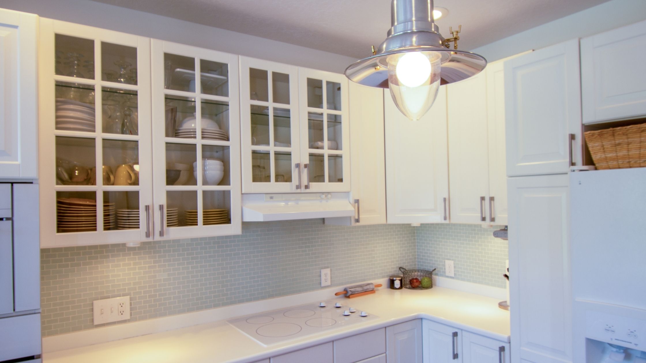 https://www.handymanconnection.net/mountain-view/wp-content/uploads/sites/34/2021/06/kitchen-cabinets.jpg
