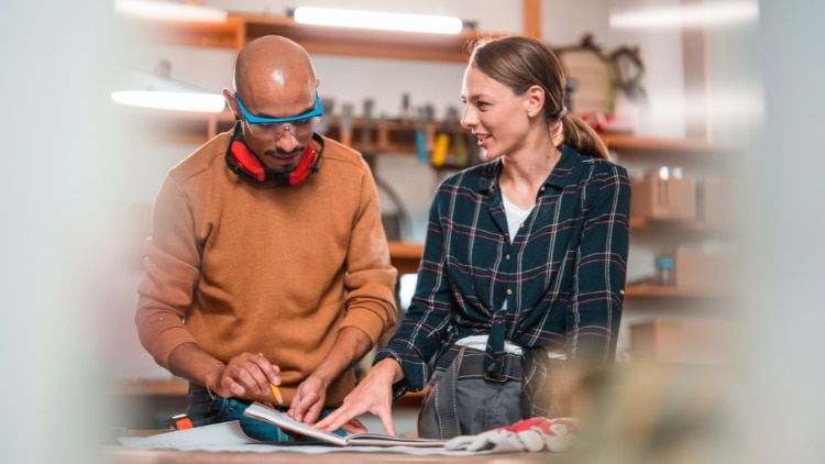 Tips for Working with a Handyman During a Home Remodelling