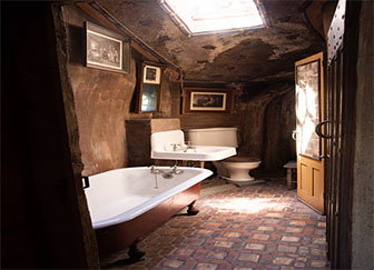 https://www.handymanconnection.net/phoenix/wp-content/uploads/sites/41/2021/06/pexels-photo-1222554-1-1.jpg