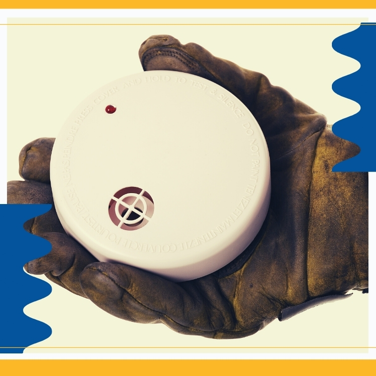 https://www.handymanconnection.net/victoria/wp-content/uploads/sites/52/2021/09/Do-Smoke-Detectors-Expire.jpg