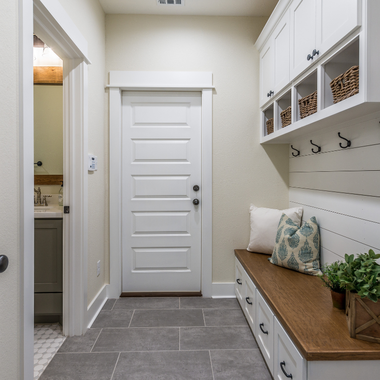 https://www.handymanconnection.net/victoria/wp-content/uploads/sites/52/2022/08/Choosing-a-Floor-for-the-Mudroom.png