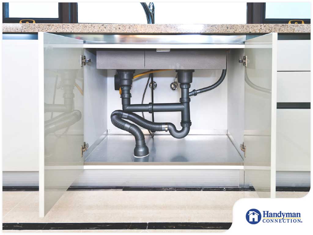 https://www.handymanconnection.net/wichita-east/wp-content/uploads/sites/55/2021/06/6.15-handymanconnection.com-wichita-east-2.jpg