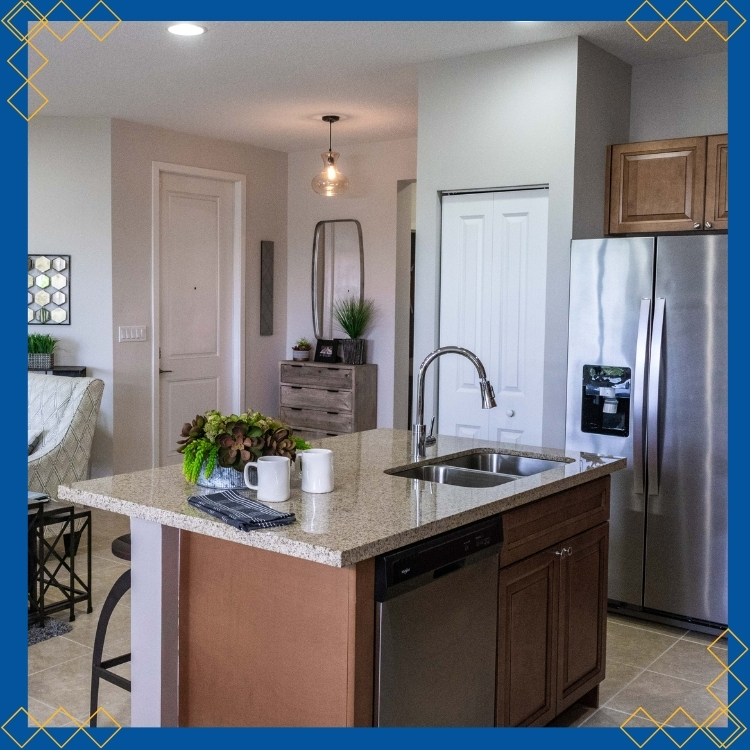 https://www.handymanconnection.net/winnipeg/wp-content/uploads/sites/57/2021/10/countertop-for-seniors.jpg