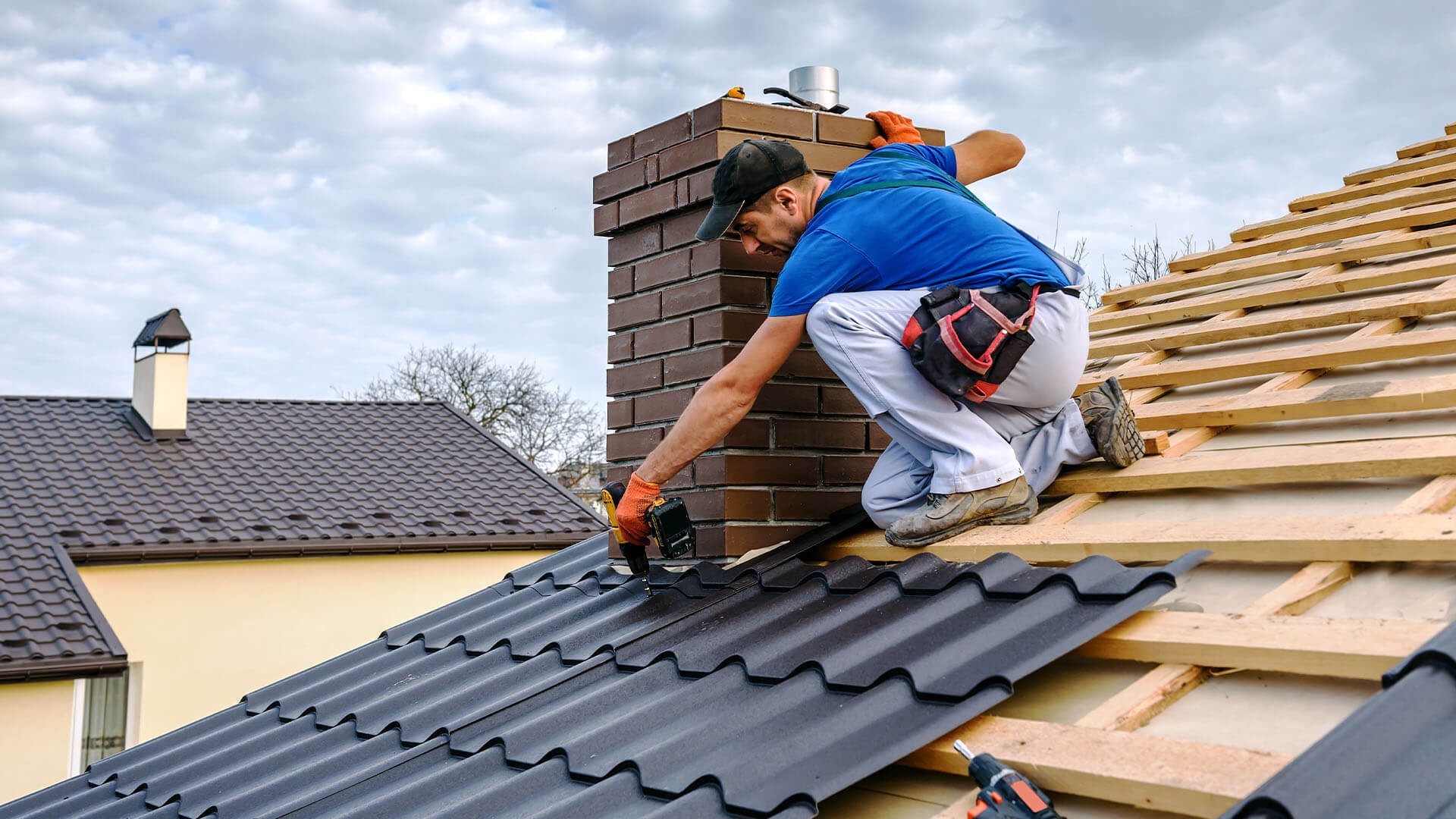 https://www.handymanconnection.net/wp-content/uploads/2026/03/House-roof.jpg